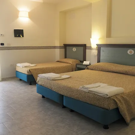 Club - Baia Dei Gigli 4*