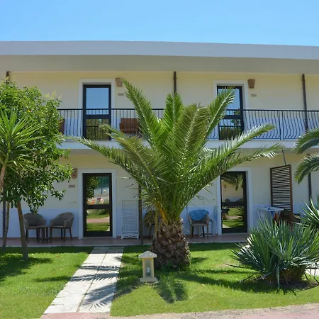 Club - Baia Dei Gigli Szálloda