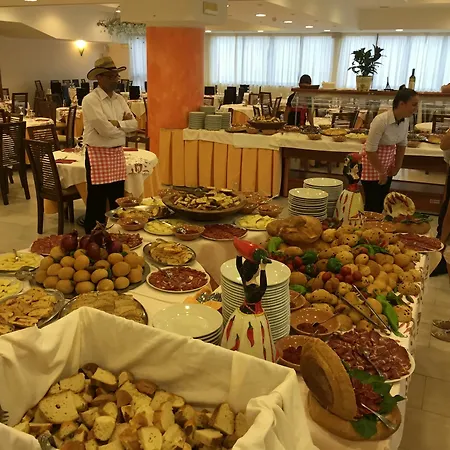 Club - Baia Dei Gigli Szálloda 4*